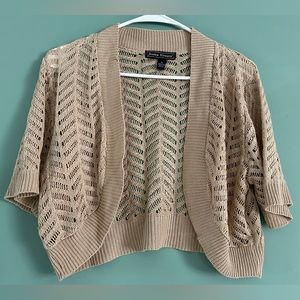 Jessica Howard cropped distressed cardigan